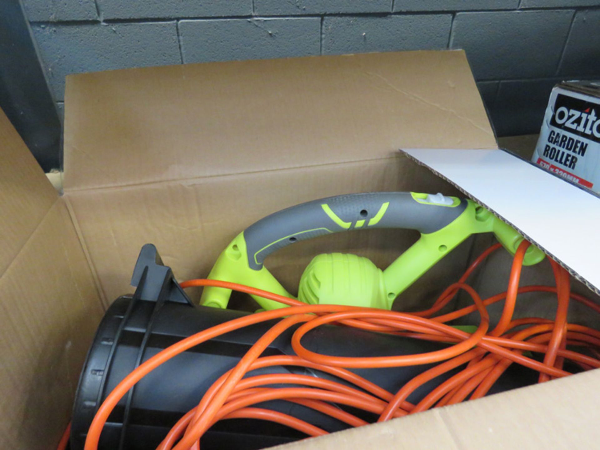 2 boxed Ryobi electric blow-vacs - Image 2 of 2