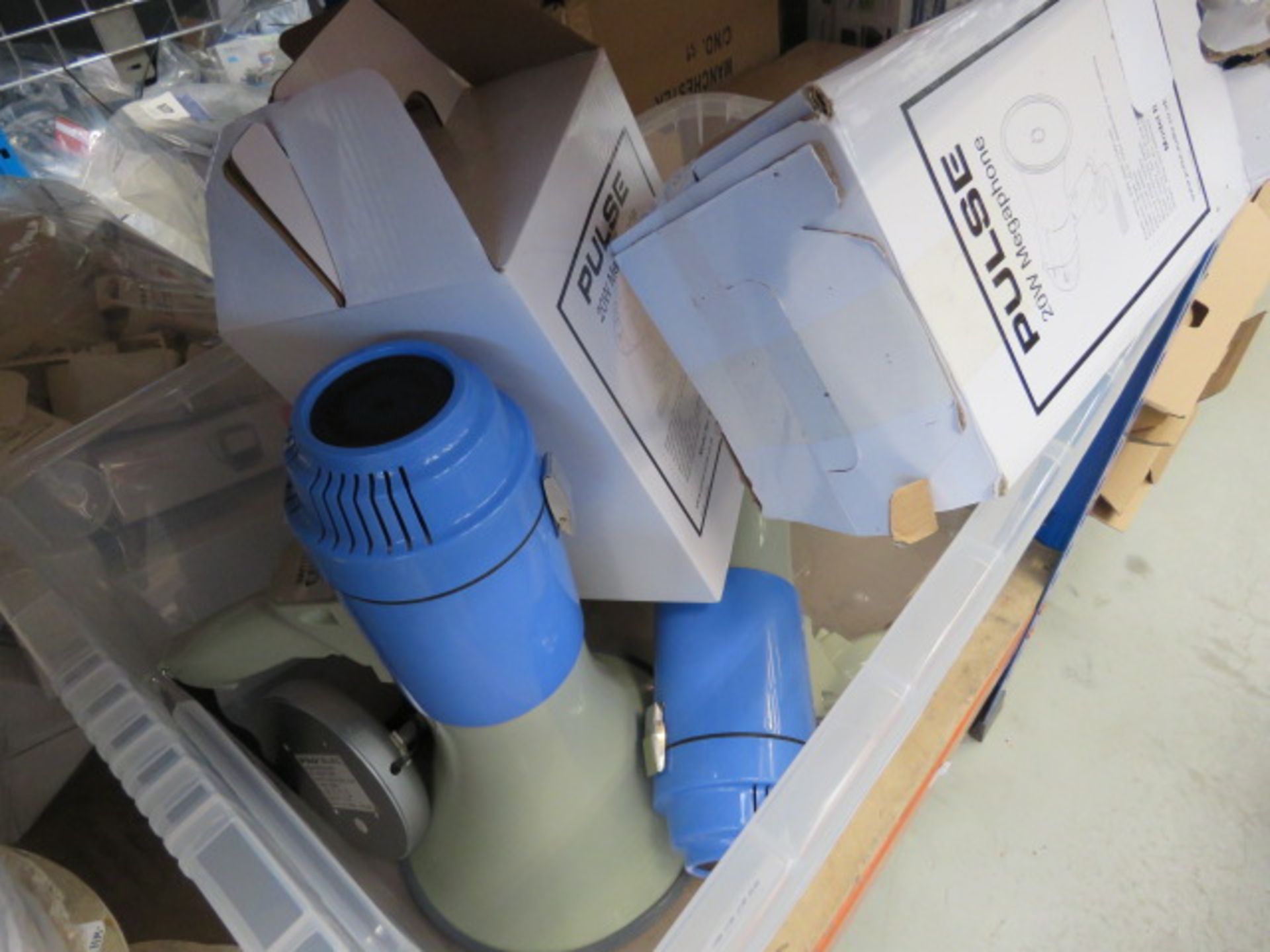 Box of approx. 4 megaphones - Image 2 of 2