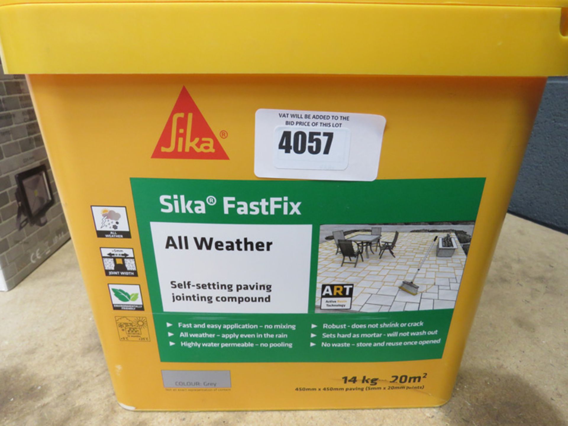 3 tubs of Silker Fast Fix all weather jointing compound - Image 2 of 2