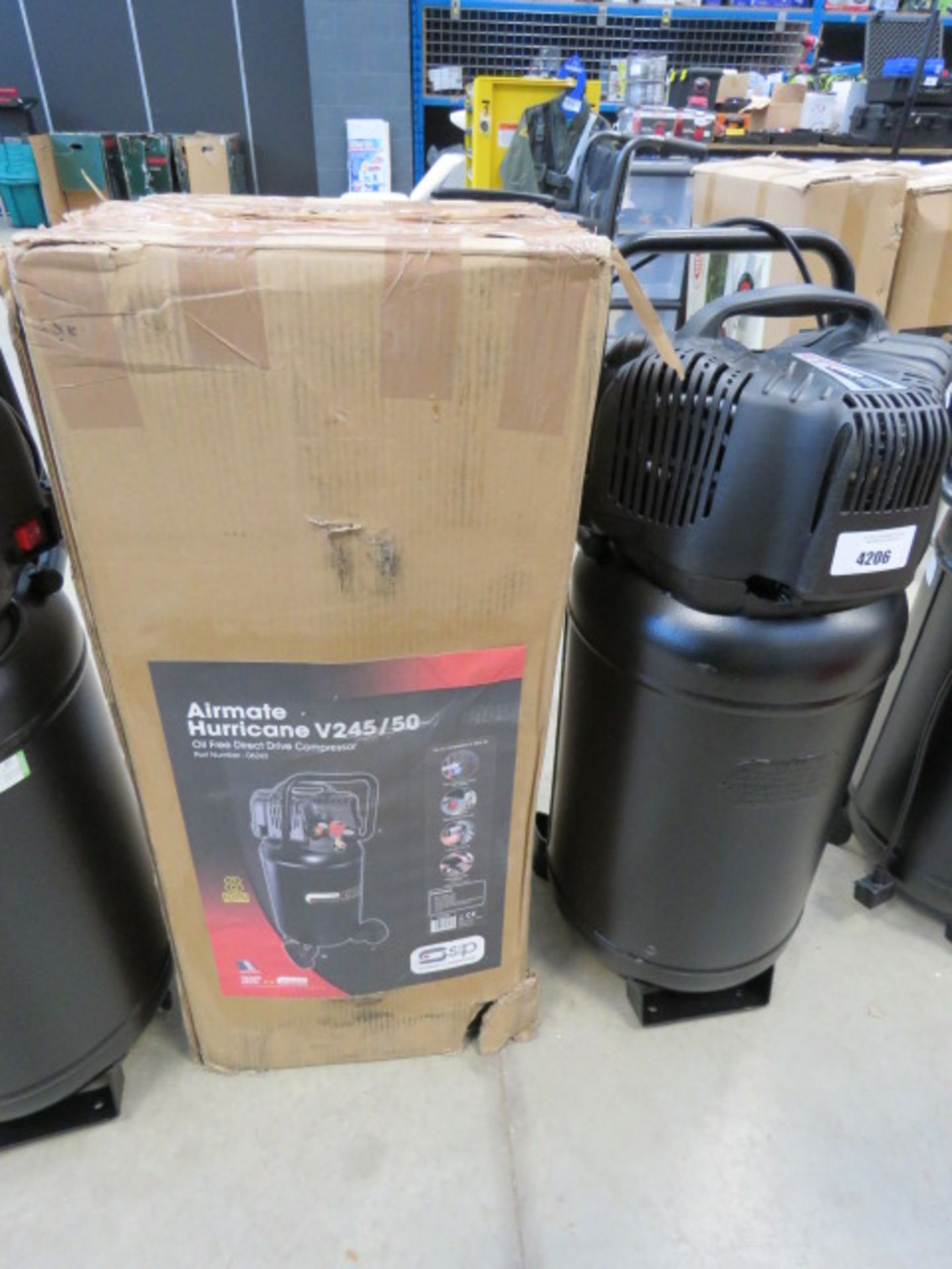 Airmate Hurricane 50l upright compressor with box, damage valve