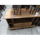 Modern pine single drawer TV stand