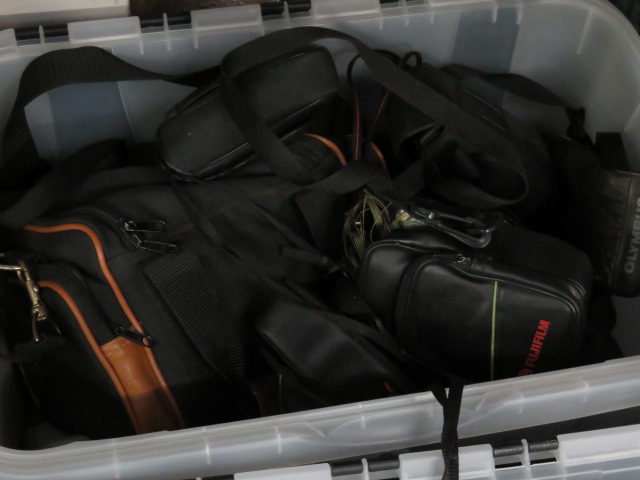 Approx. 6 large crates of various camera equipment incl. lenses, carry cases, vintage and modern - Image 2 of 5
