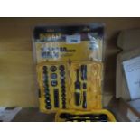 Dewalt mechanics set - parts missing