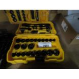 Dewalt mechanics tool set - parts missing
