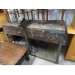 2 drawer work bench with integrated steel 99/7 vice