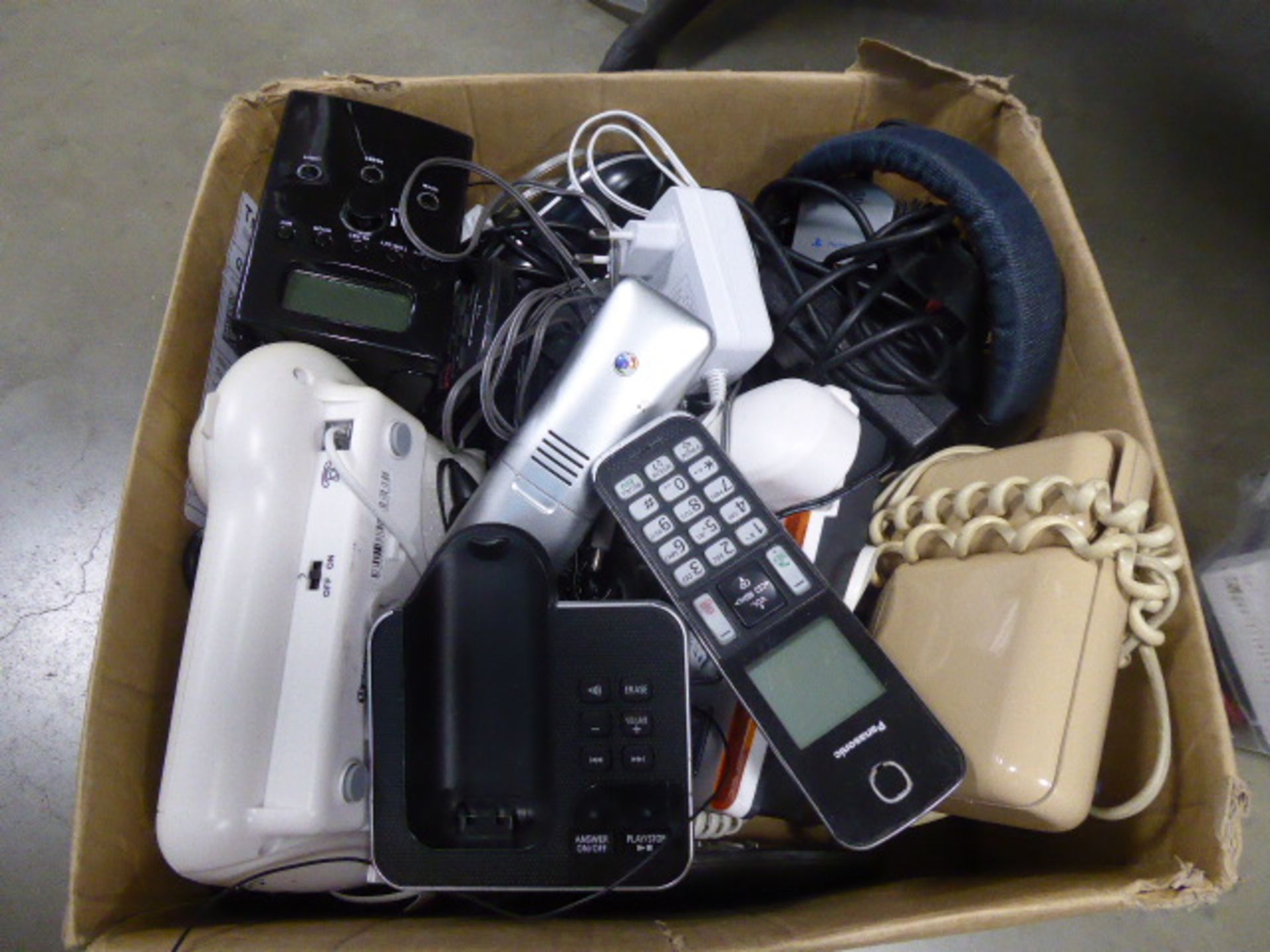Box containing various telephone handsets, BT handsets, etc - Image 2 of 2