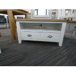 Chester White Painted Oak Small TV Unit (59)