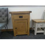 Winchester Oak Small Cupboard (89)