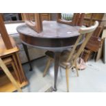 Circular Victorian mahogany occasional table