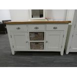 Suffolk White Painted Oak 2 Door Large Sideboard (7)