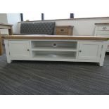 Hampshire White Painted Oak Extra Large TV Unit (81)