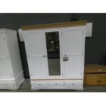 Dover White Painted Oak Triple Wardrobe (42)