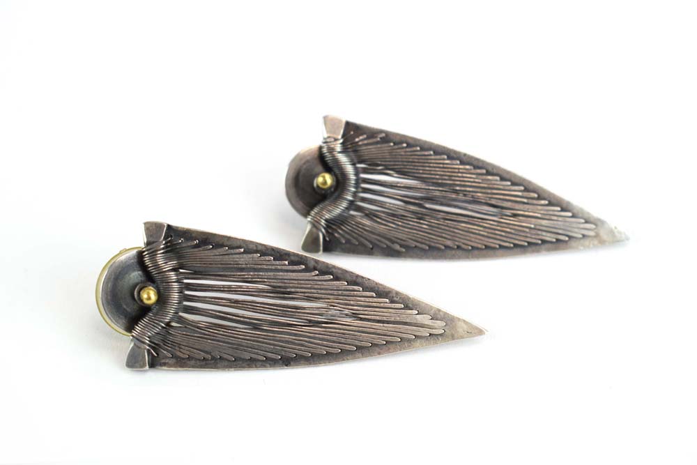 A pair of metalware wirework ear pendants of leaf shaped form, similar to a design by Wally Gilbert, - Image 5 of 5