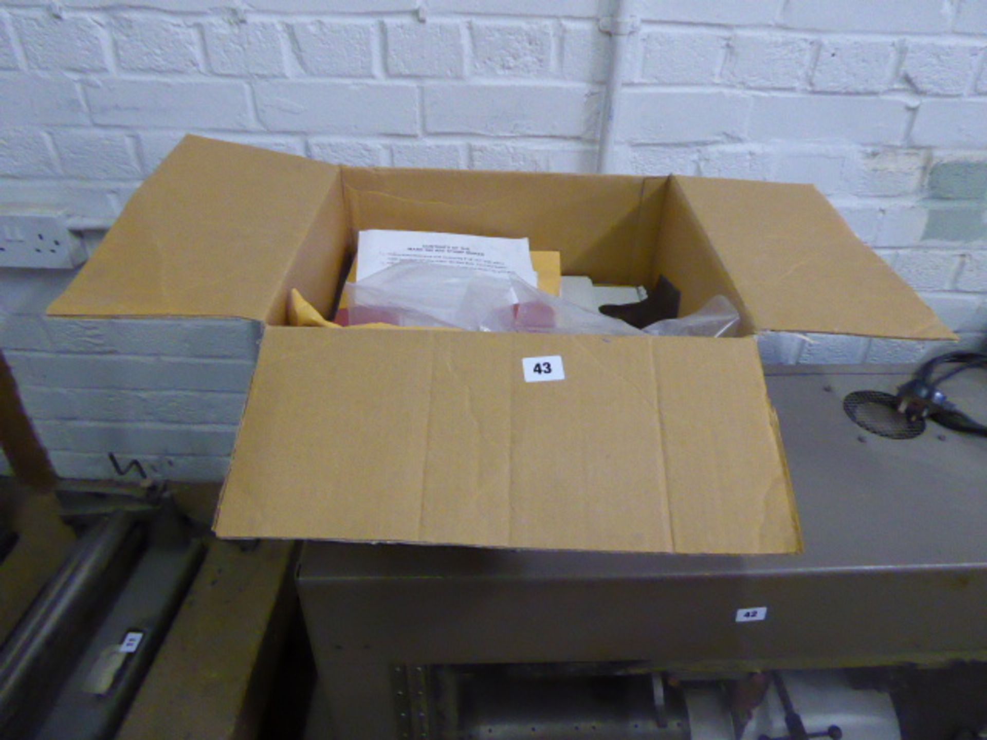 Box containing art stamp makers - Image 4 of 4