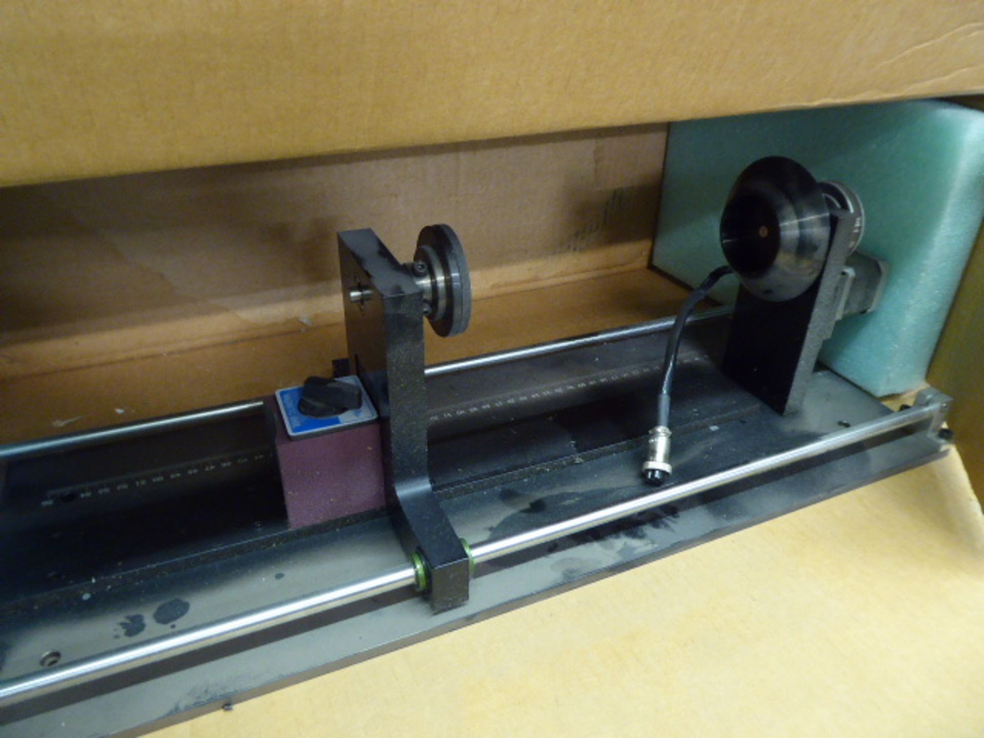 Small lathe bed with electronic motor and magnetic adjustment base, 56cm length bed, possibly for - Image 2 of 4