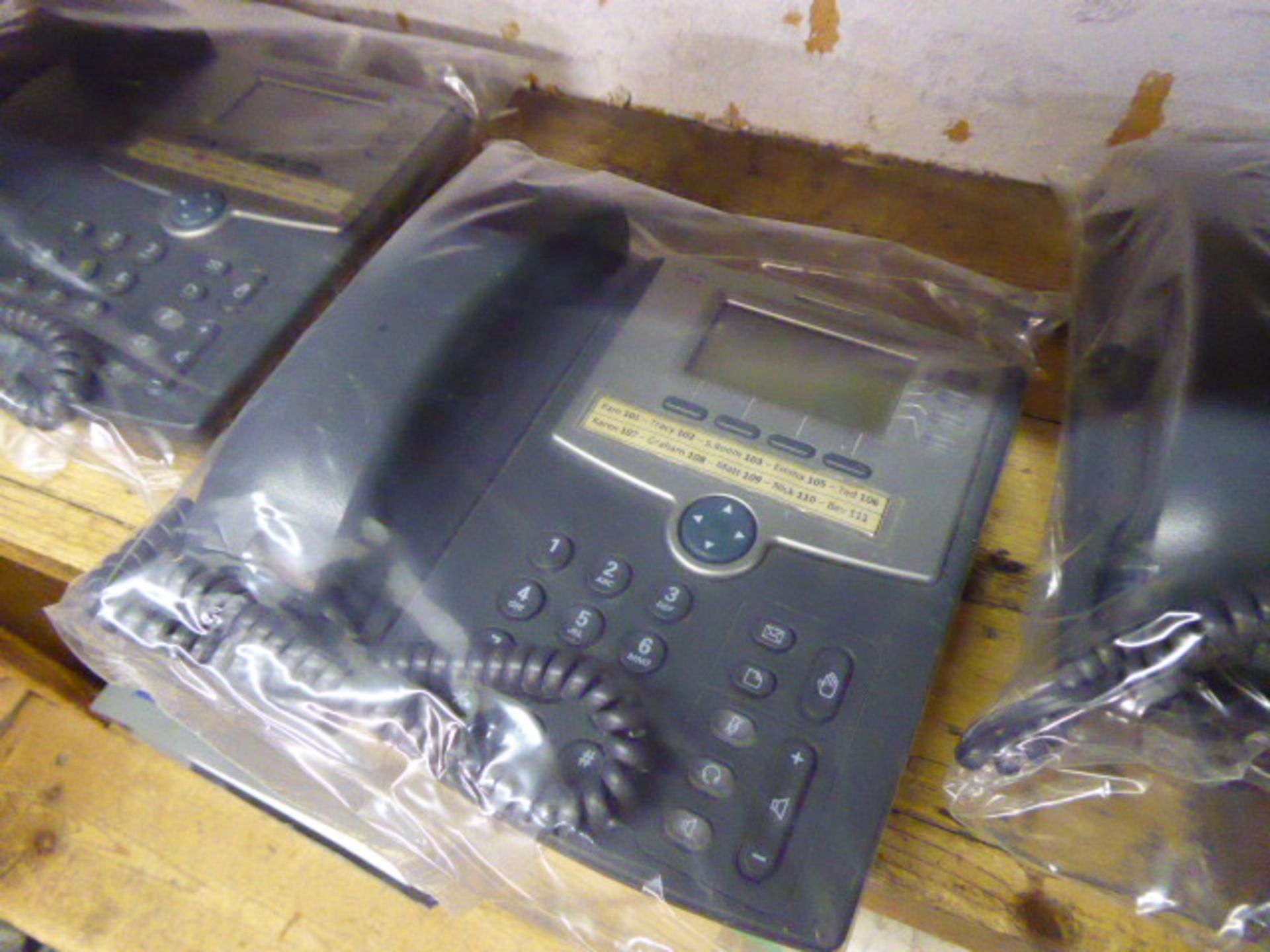 Box containing approximately 10 Cisco desk top office phones - Image 2 of 3