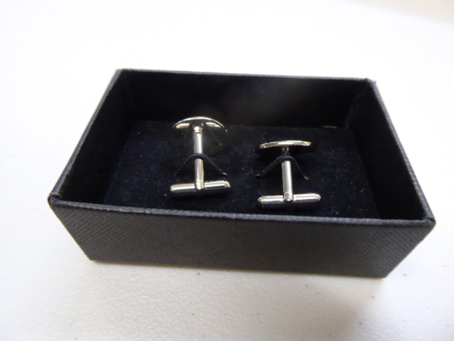 Approximately 900 oval cufflinks in presentation boxes - Image 2 of 4