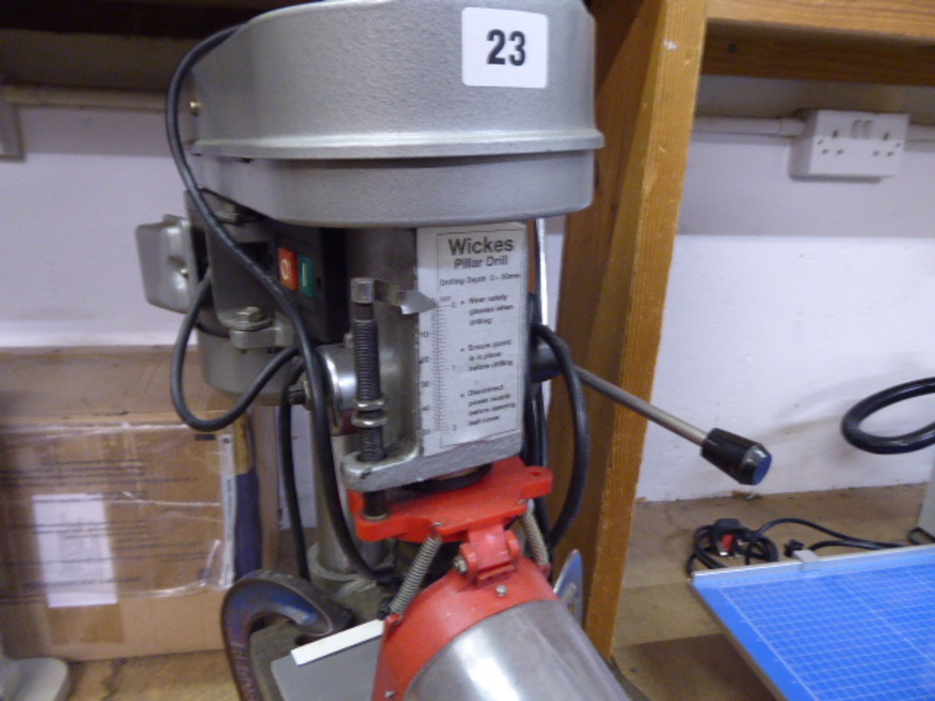 Wickes table top pillar drill - Image 2 of 2