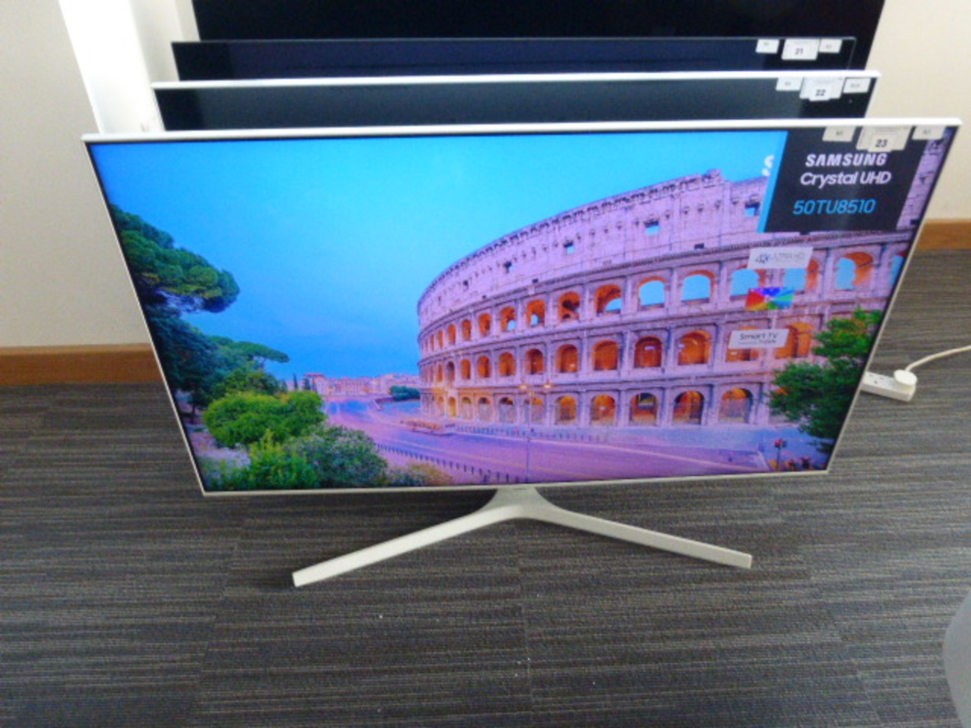 R3 50 Samsung Crystal UHD 4K TV UE50TU8510U inc Box B5