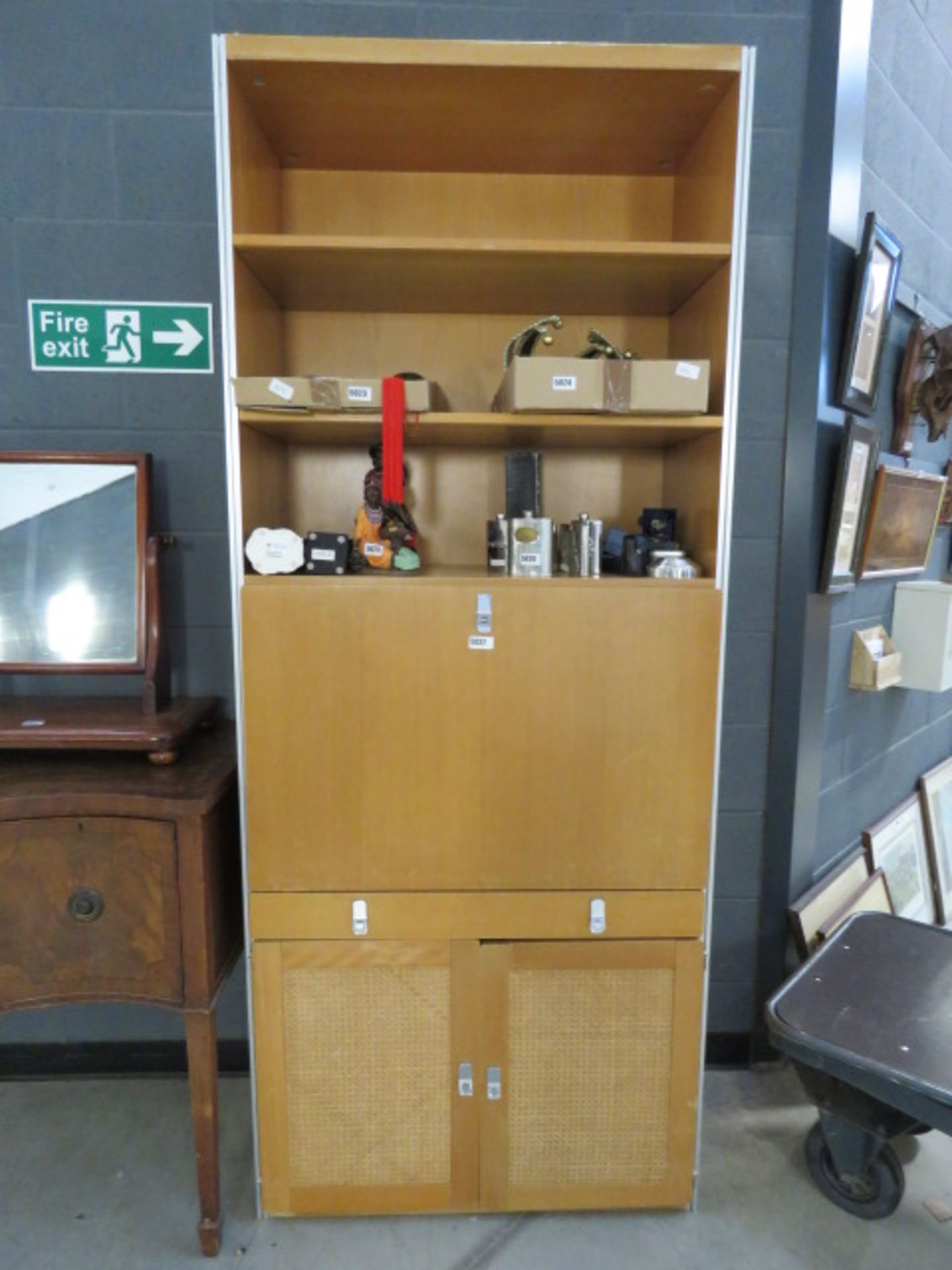 5161 - A late 1970's beech modular storage bookcase cabinet with chromed fittings, in the manner