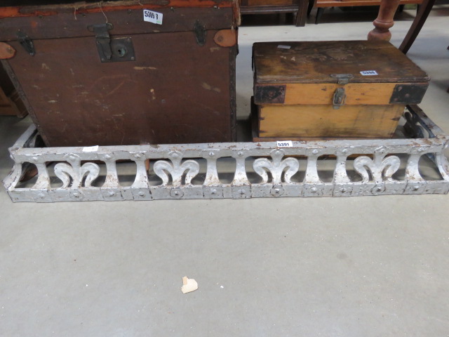 Silver painted cast iron fire curb