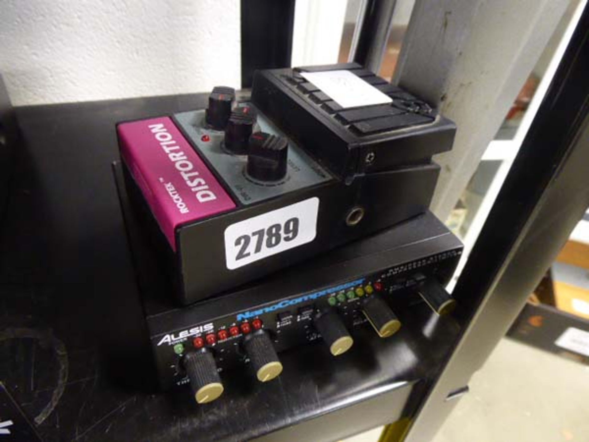 Rocktek distortion pedal together with nano compressor