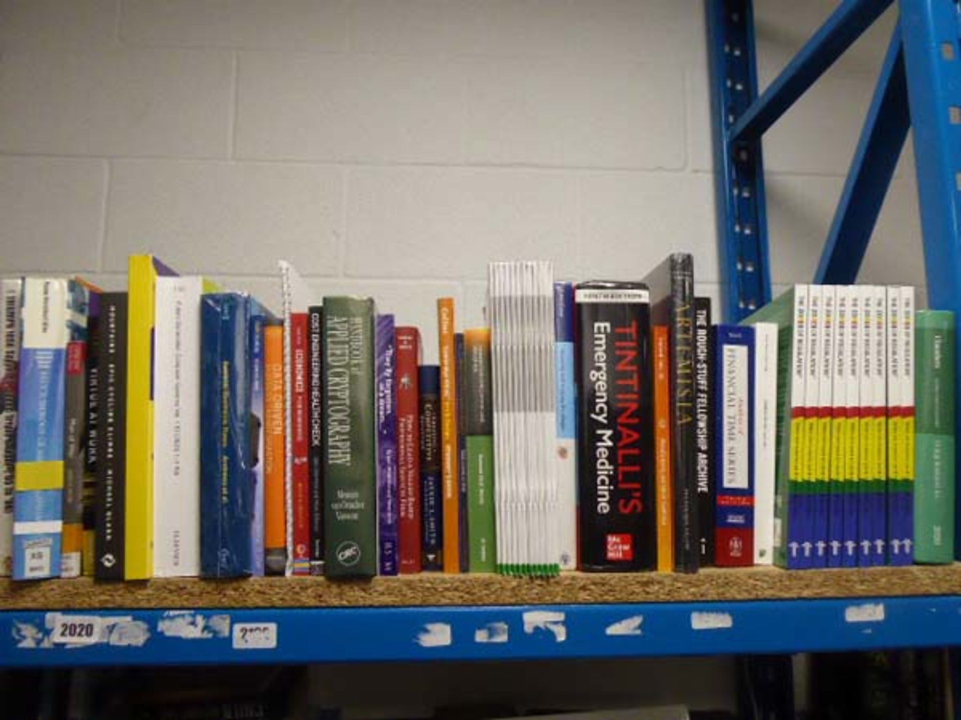 Shelf comprising of large selection of hardback/paperback reference materials and study books inc. - Image 2 of 2