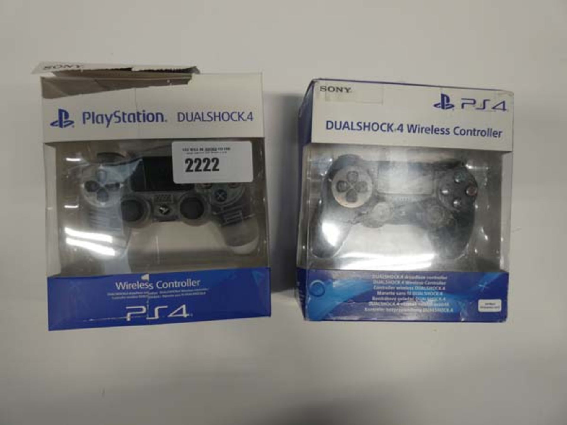 2x PS4 Dualshock 4 wireless controllers