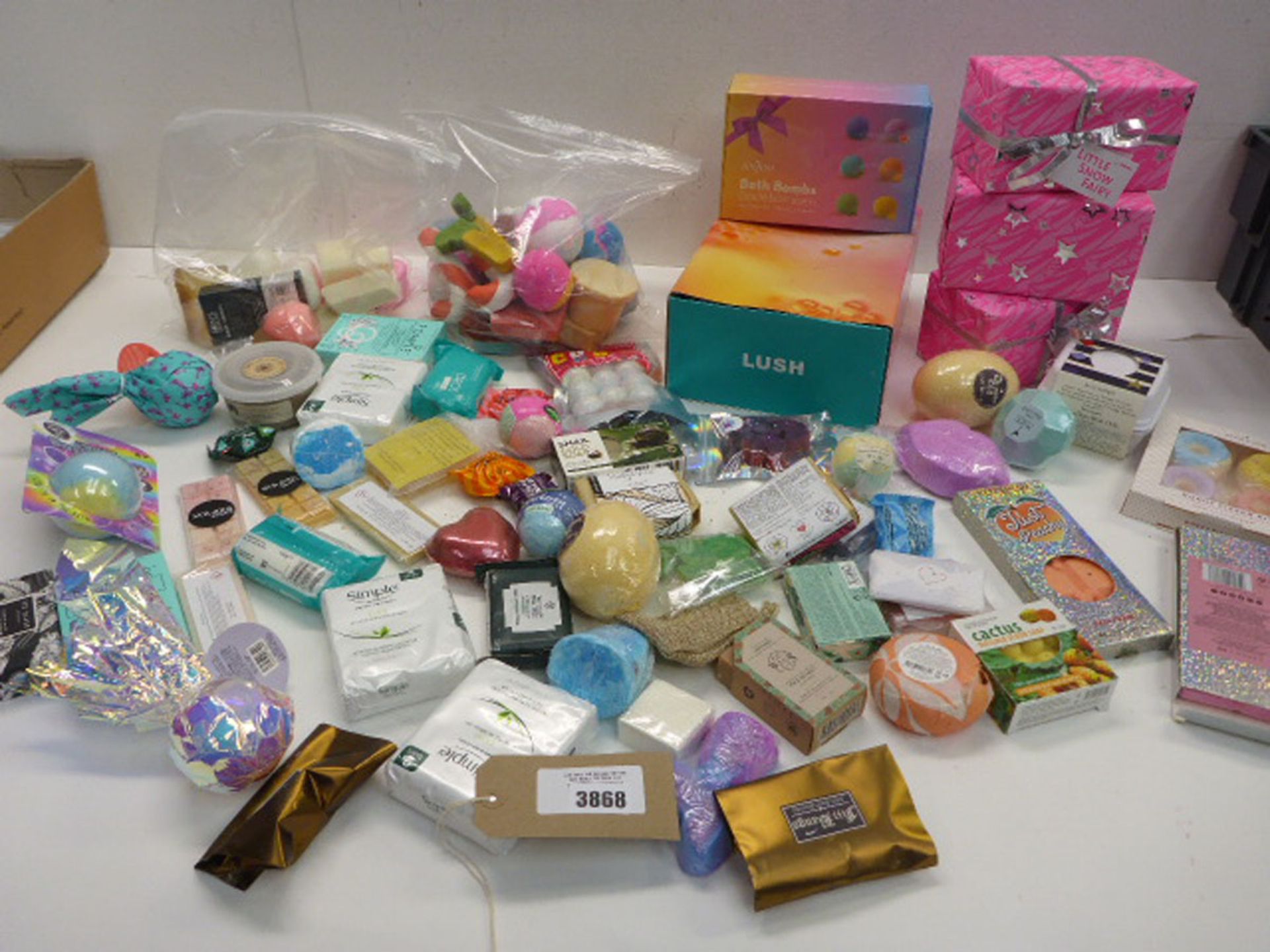 Large selection of bath bombs, wax melts and bars of soap