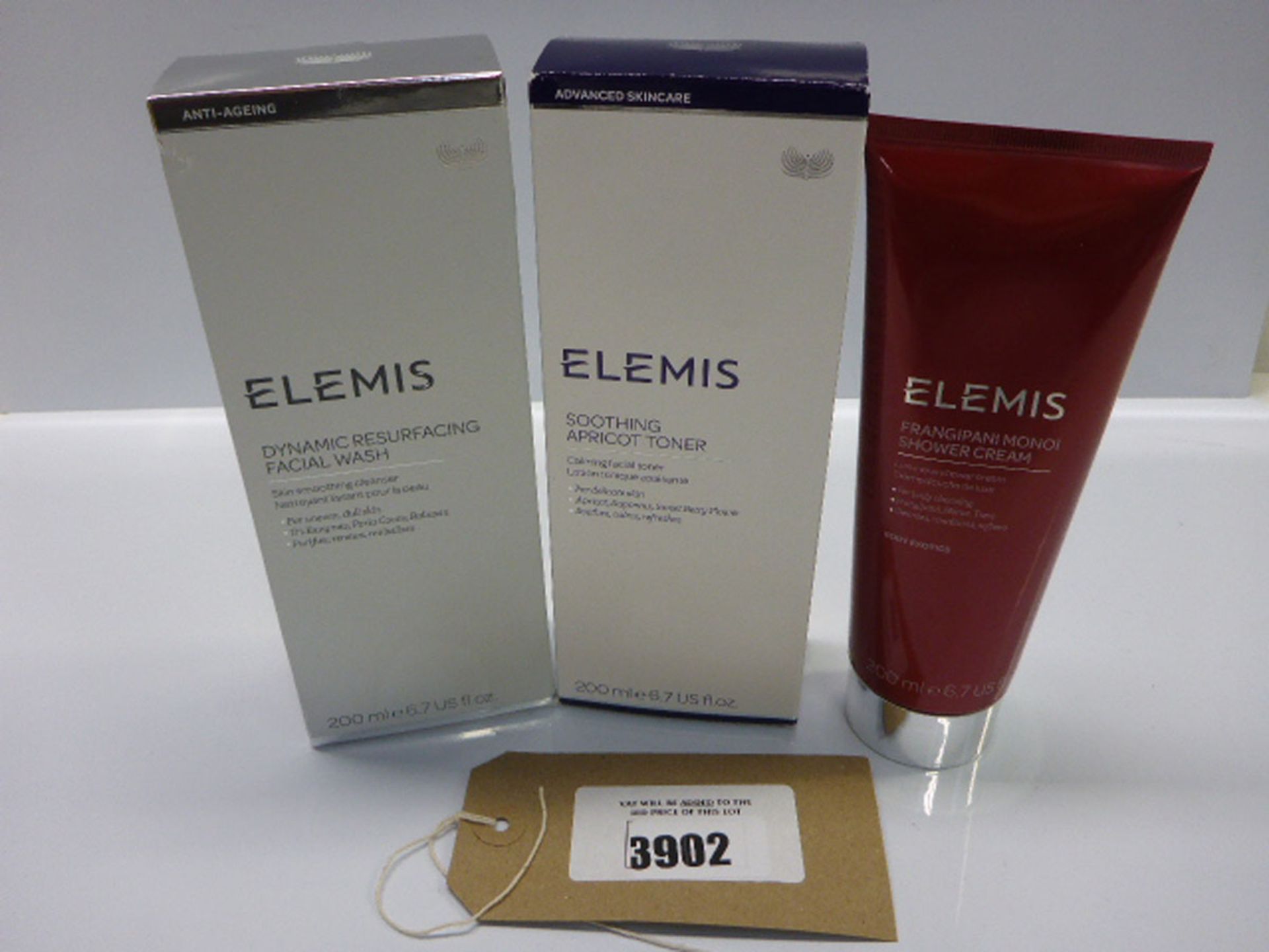 Elemis: Soothing Apricot Toner, Dynamic Resurfacing Facial wash & shower cream