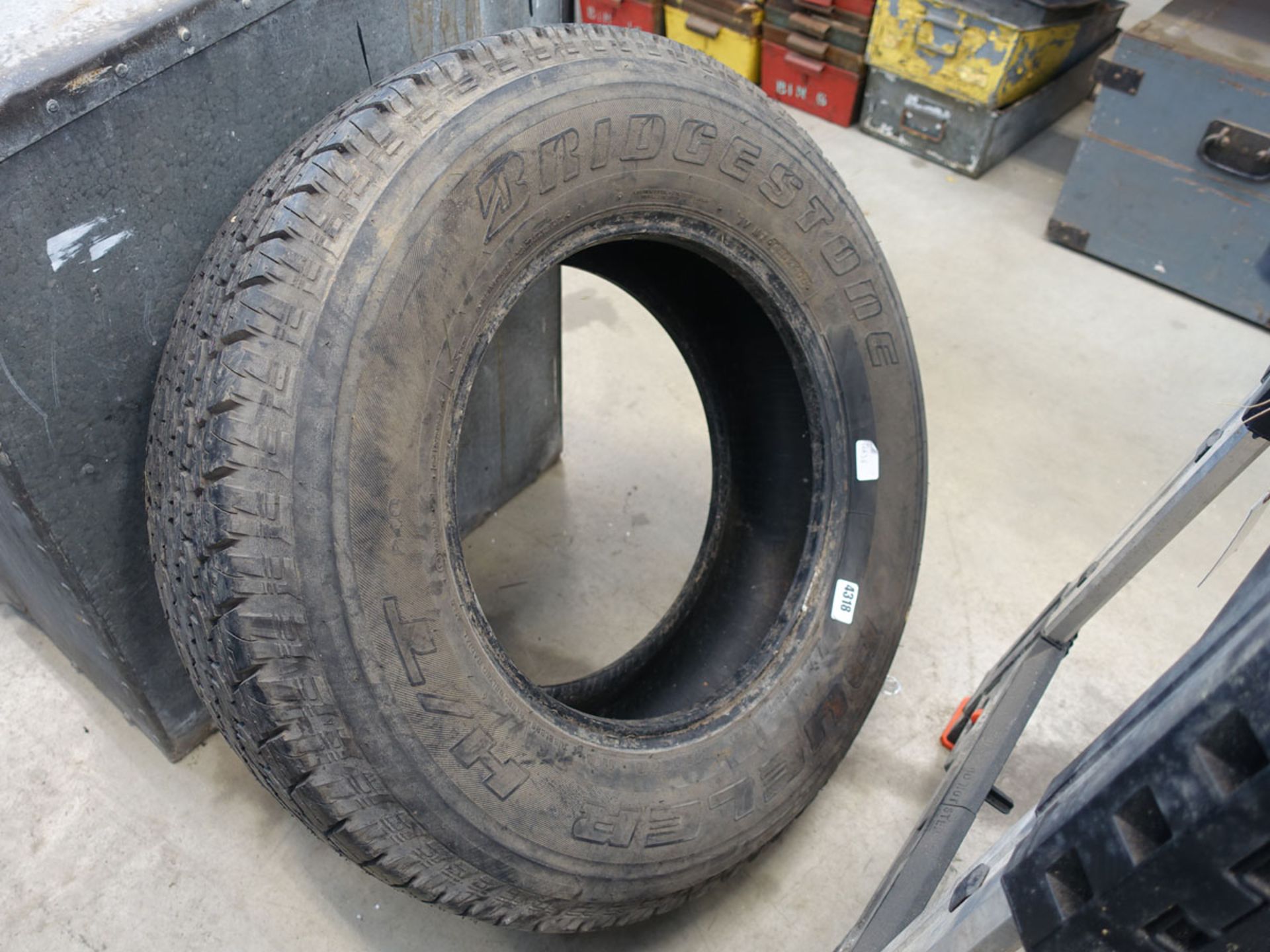 4323 Bridgestone Dueler tyre size 245/76/16