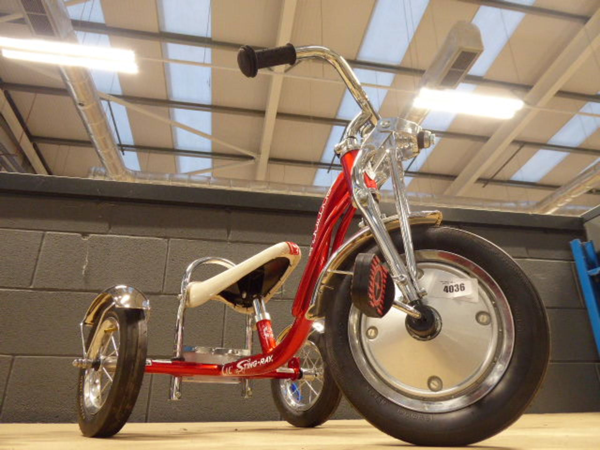 4101 Schwinn 3 wheeled tricycle