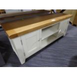 Hampshire Ivory Large TV Unit (75)