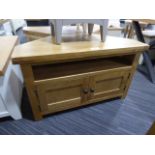 Winchester Oak Corner TV Unit (86)