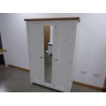 Hampshire White Triple Wardrobe (21)