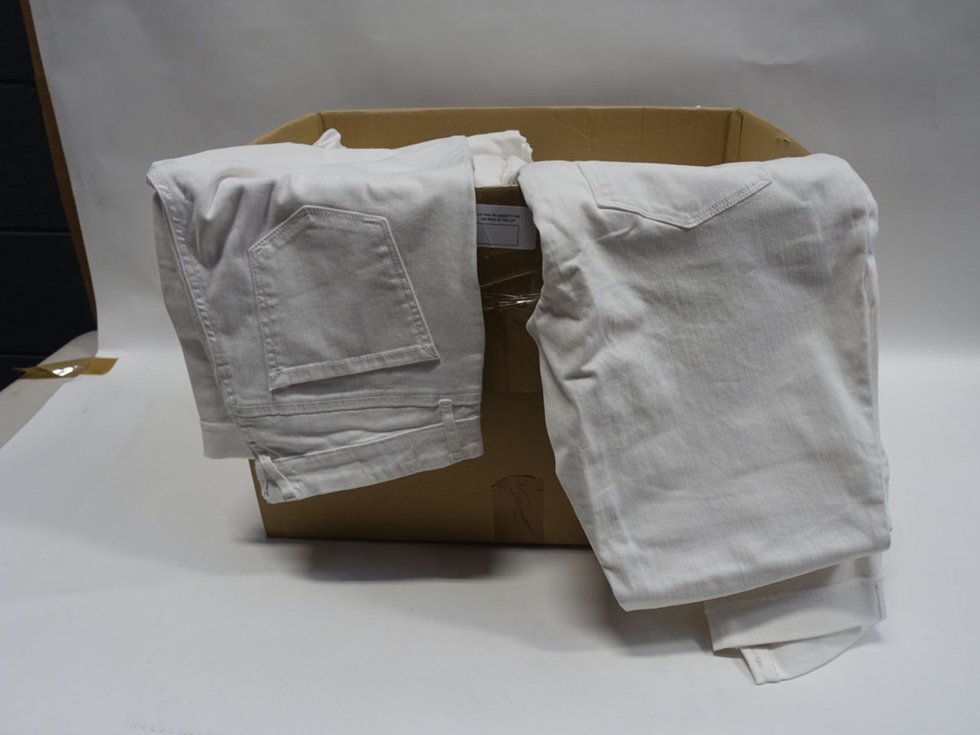 Bag containing approx 40 pairs of Jessica Simpson roll crop jeans in white (various sizes)