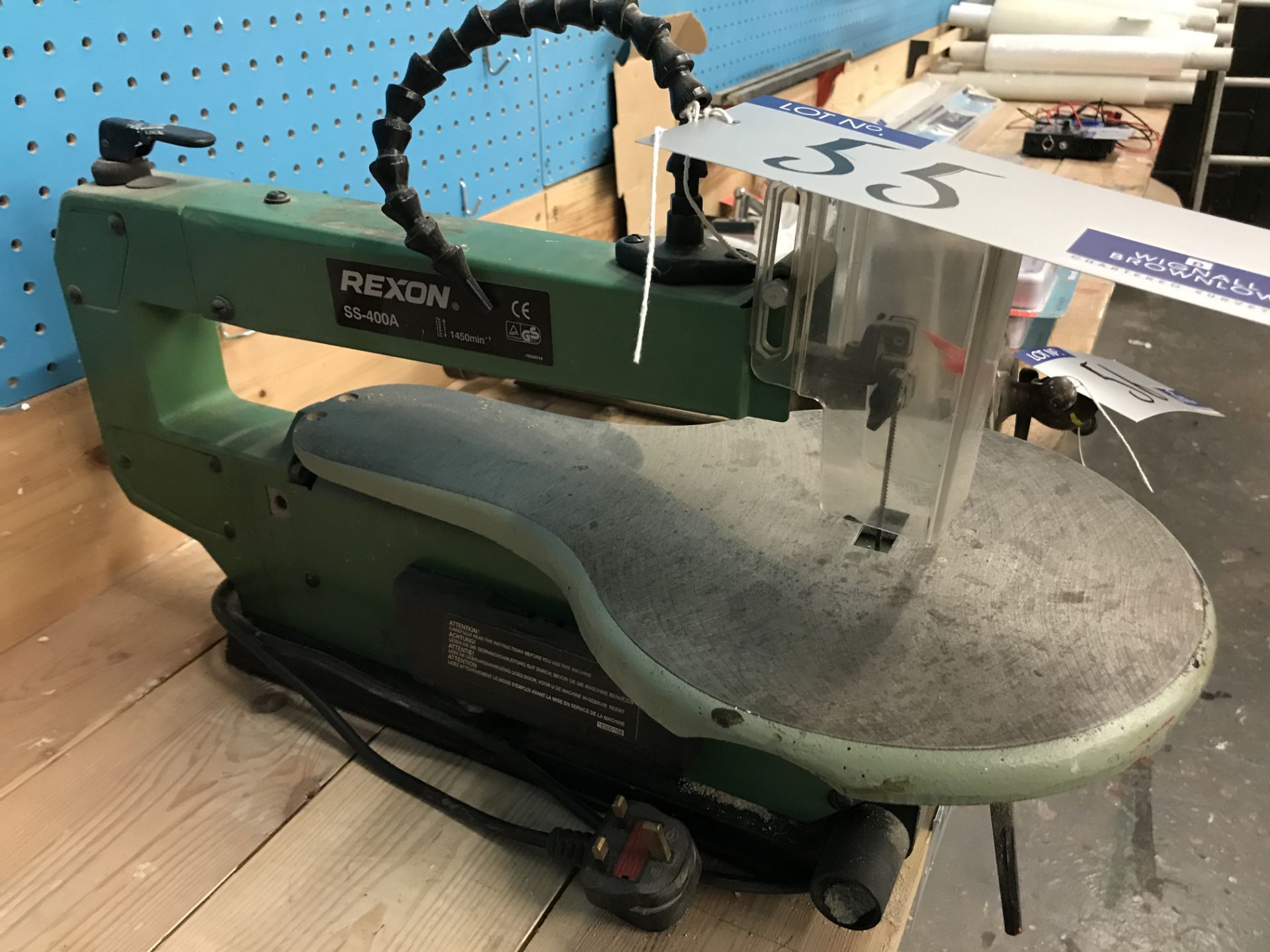 A Rexon SS-440A 16in dp In Throat Tilting Table Scroll Saw No.014906, 240v.