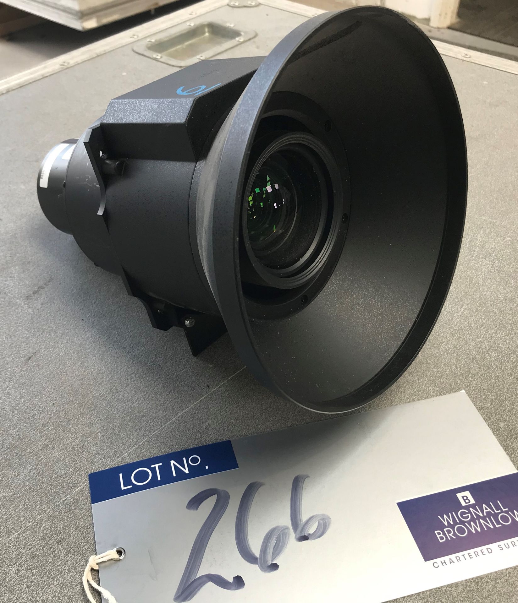 A Barco BPS P LNS RLD (01.6-1.8) BPS Mercury XGA DLP Projector Zoom Lens with flight case (located