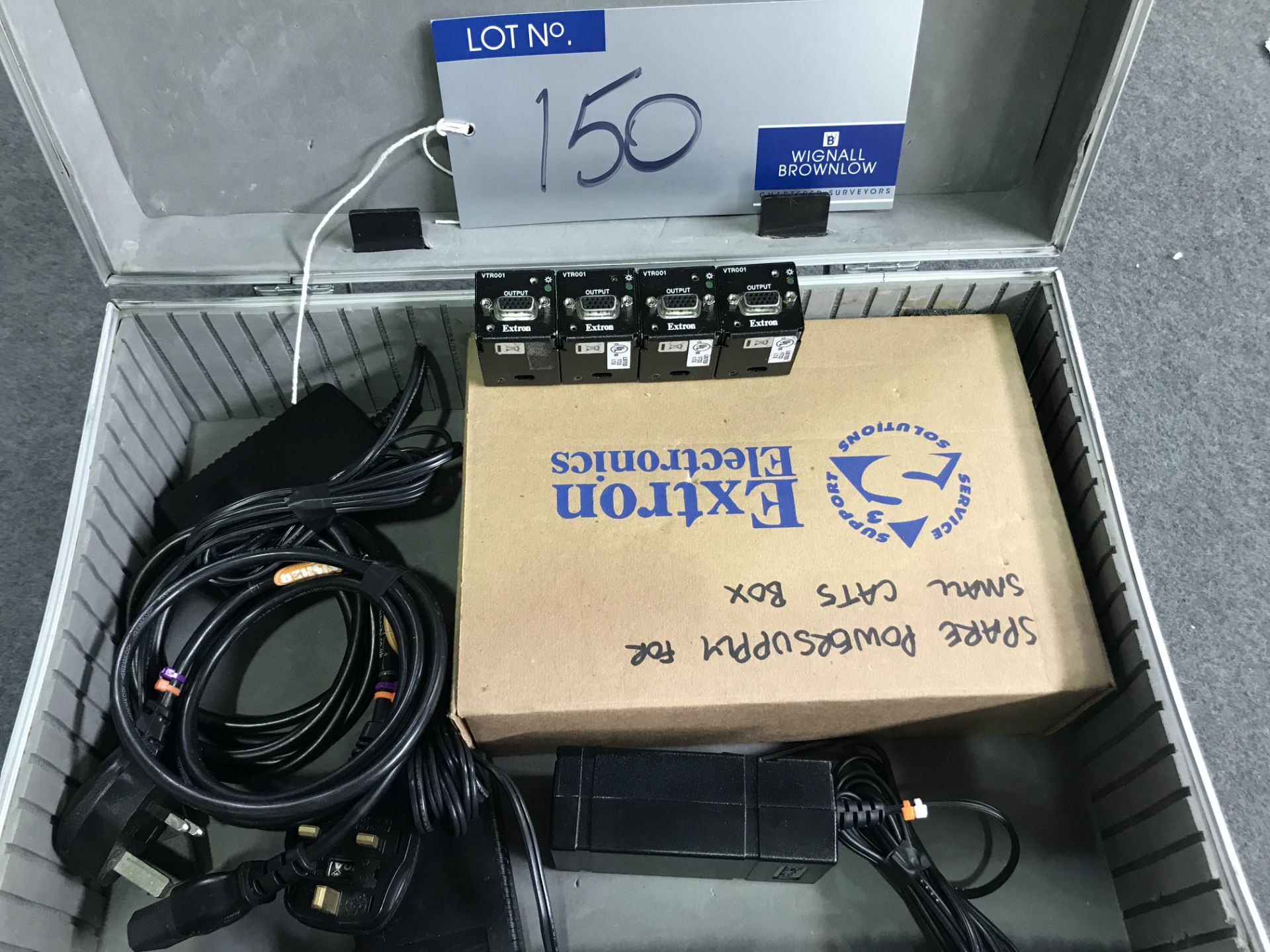 4 Extron VTR001 CAT5 Receivers with power leads and flight case (located at Unit D10, Carrington - Image 2 of 2