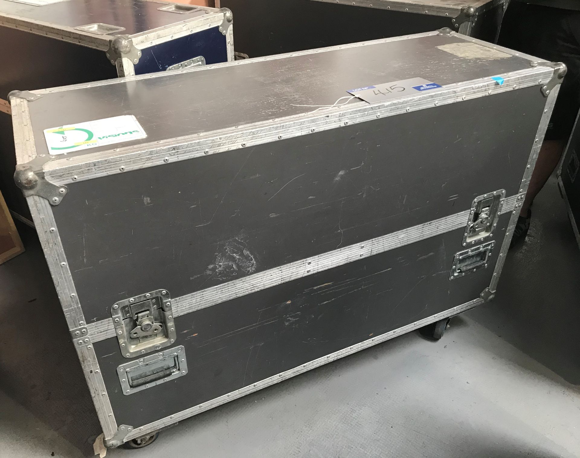 A Mobile Flight Case for Dual 50in Plasma Screens, 1295mm x 405mm x 800mm (located at Unit 54