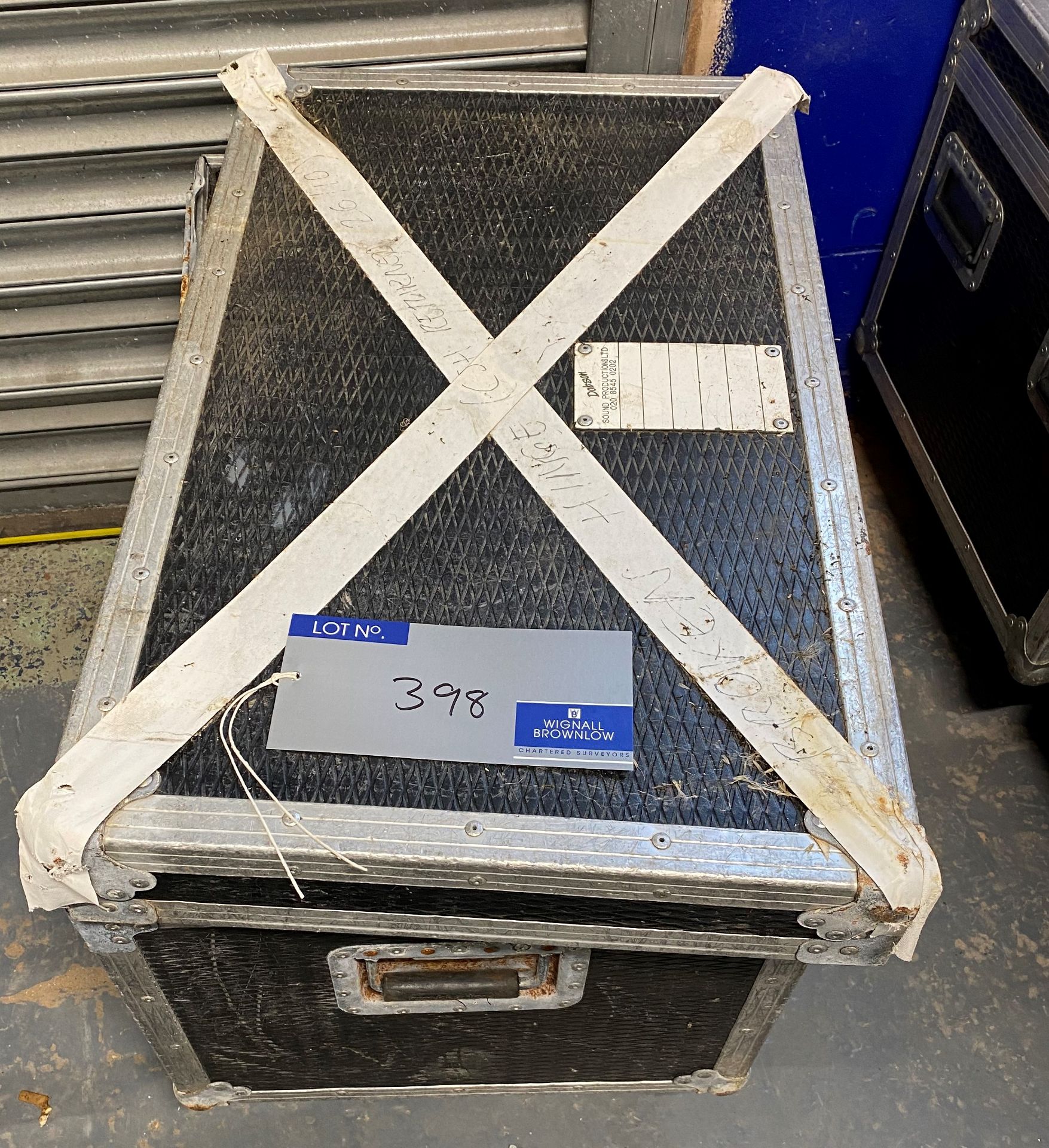 2 Mobile Flight Cases: 650mm x 680mm x 460mm, 500mm x 790mm x 480mm (need repairs)(located at 17 - Image 3 of 3