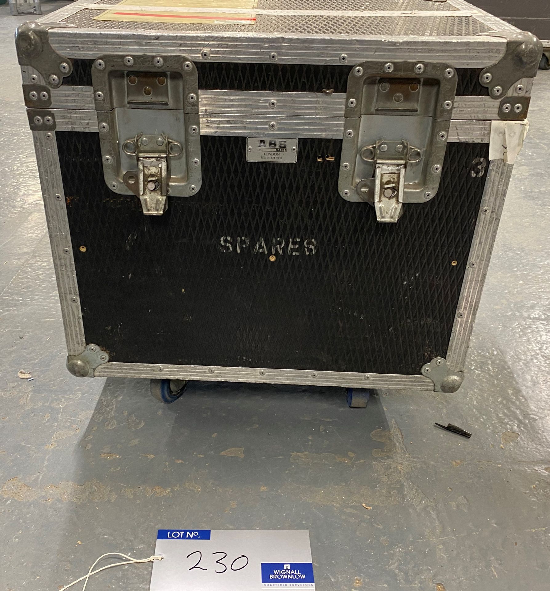 A Mobile Flight Case, 600mm x 420mm x 500mm (one castor faulty)(located at 17 Deer Park Road,