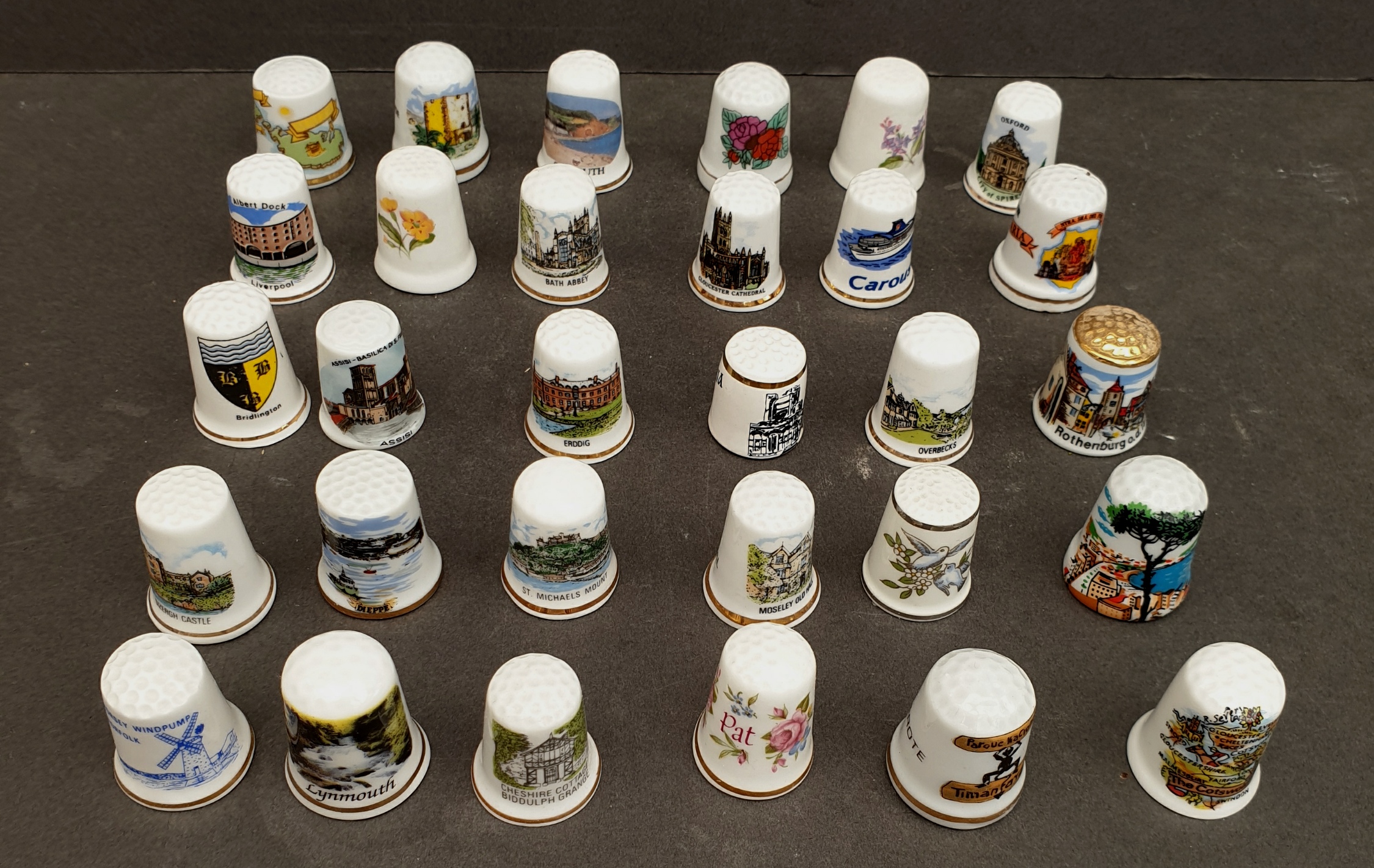 Vintage Collectable Parcel of 30 Assorted Thimbles Various Themes and Locations