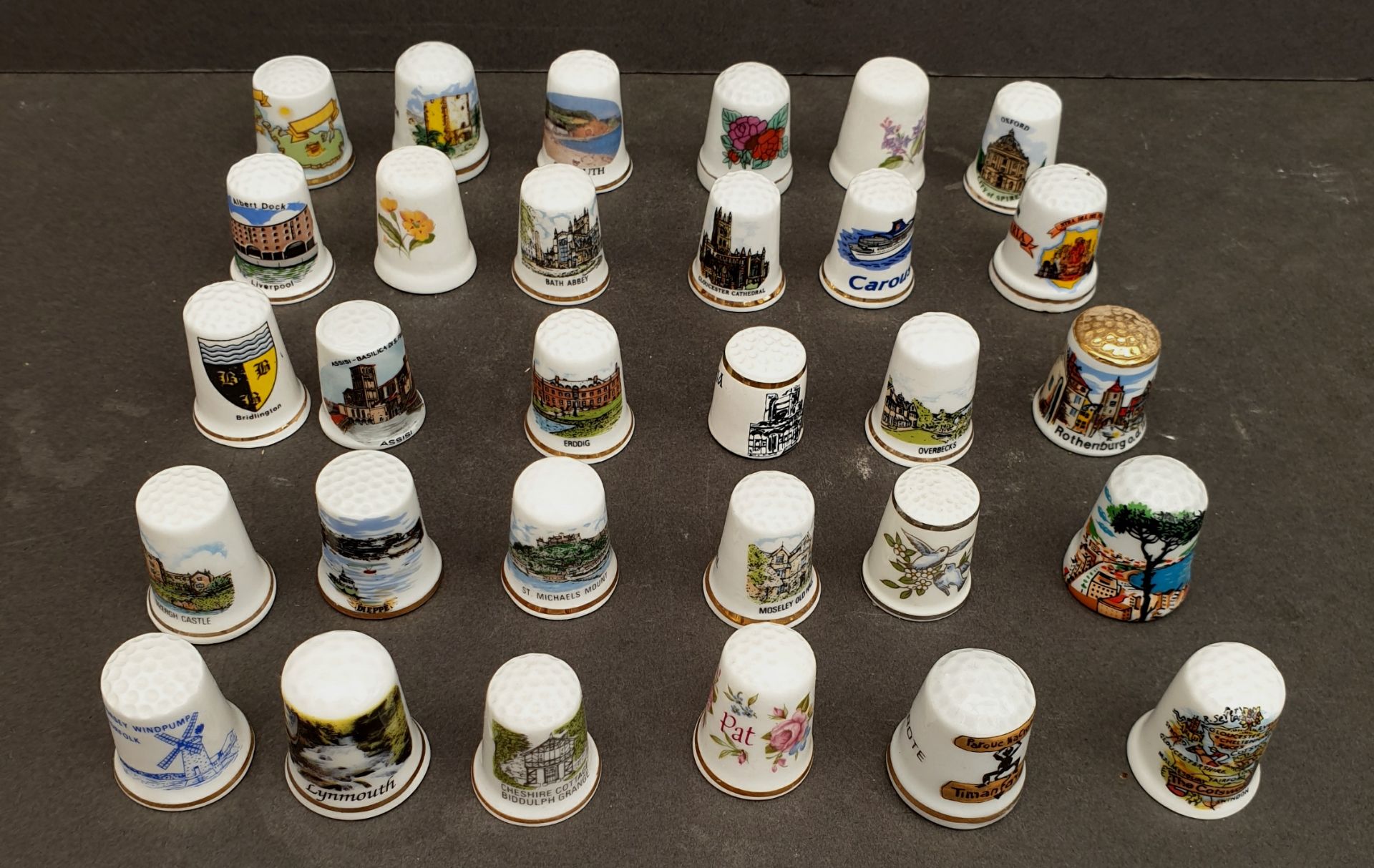 Vintage Collectable Parcel of 30 Assorted Thimbles Various Themes and Locations