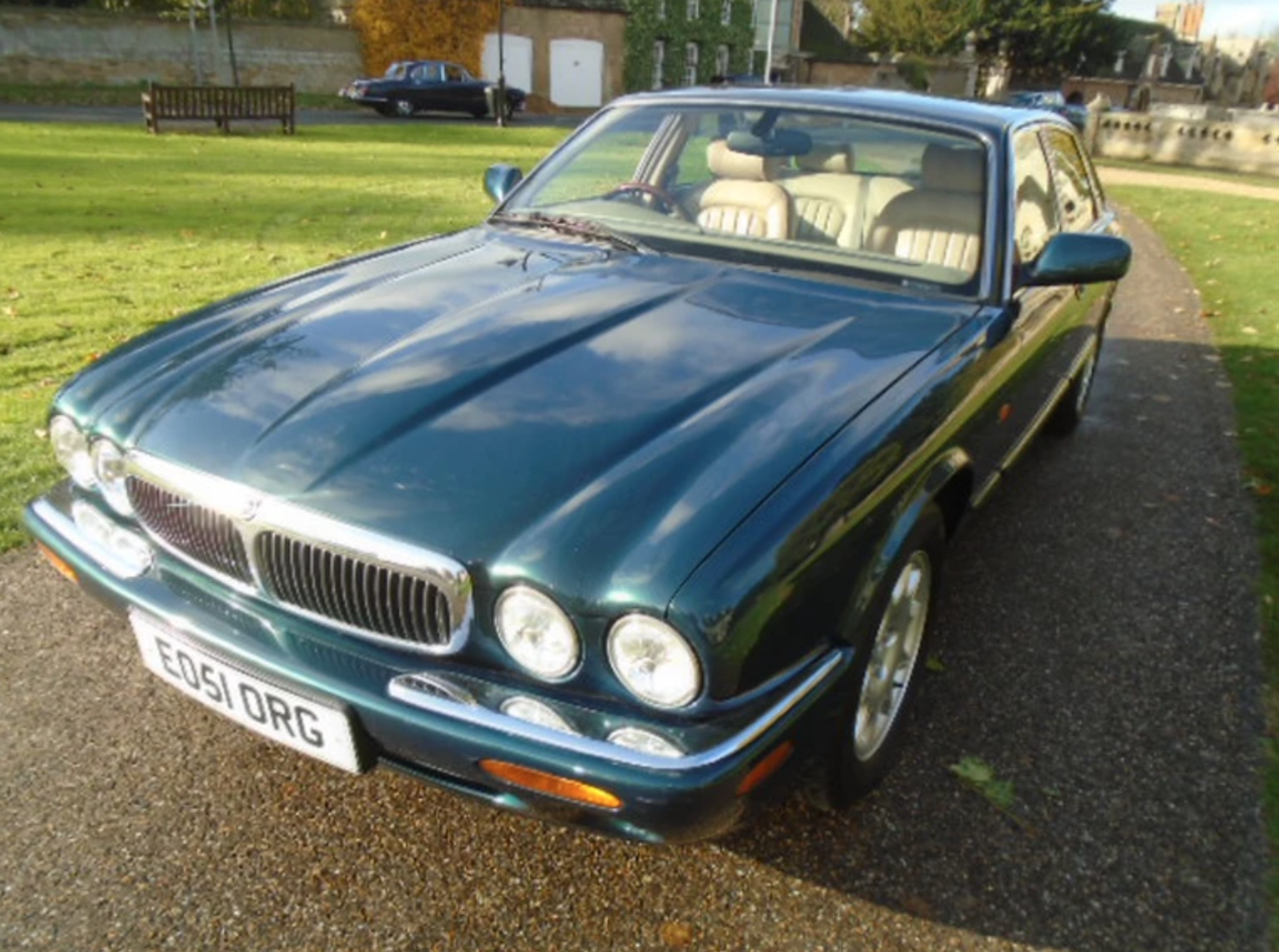 2001 Jaguar XJ Executive 3.2 V8 - Image 2 of 6