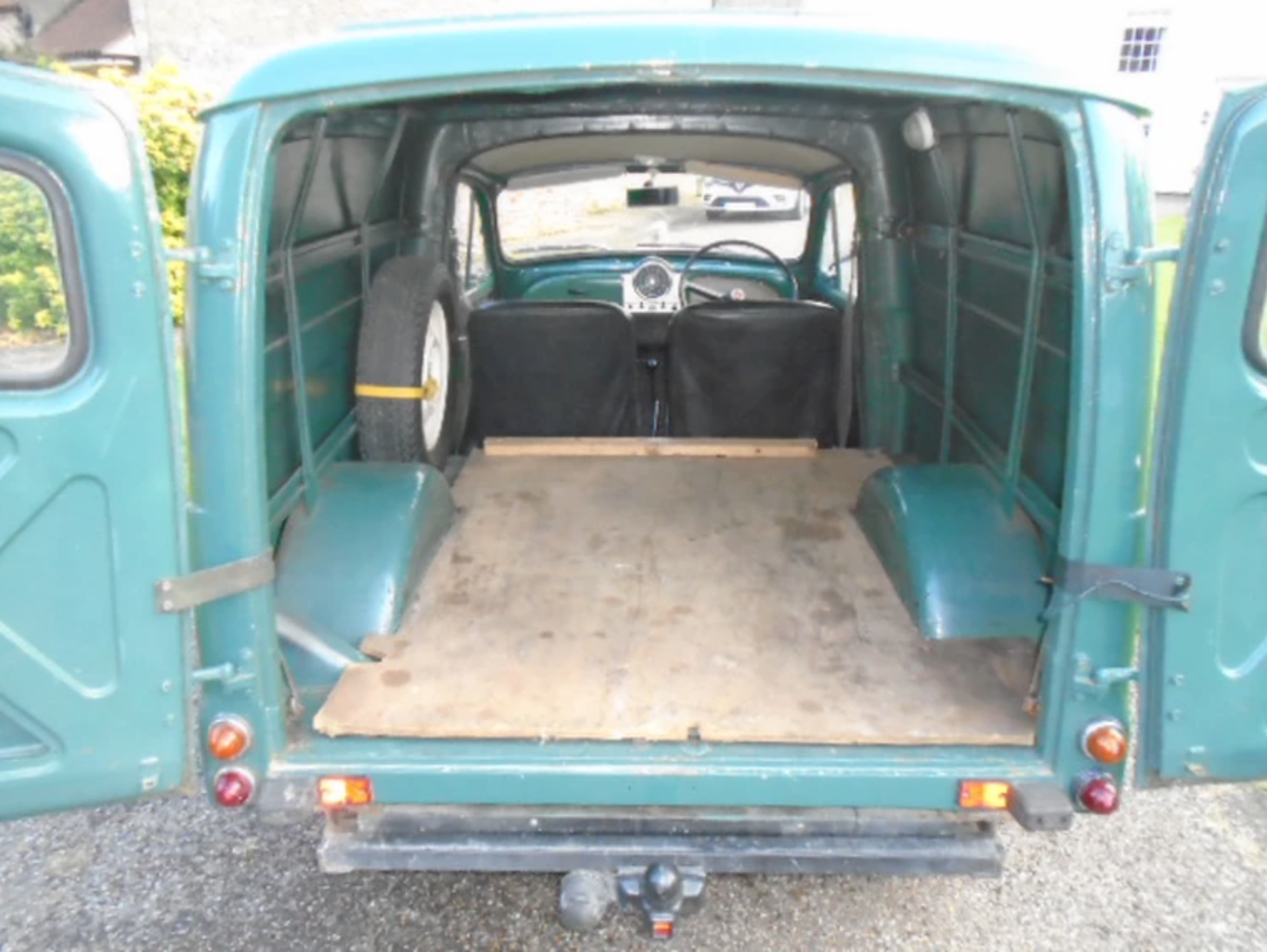 1970 Morris Minor Van 6cwt - Image 6 of 6