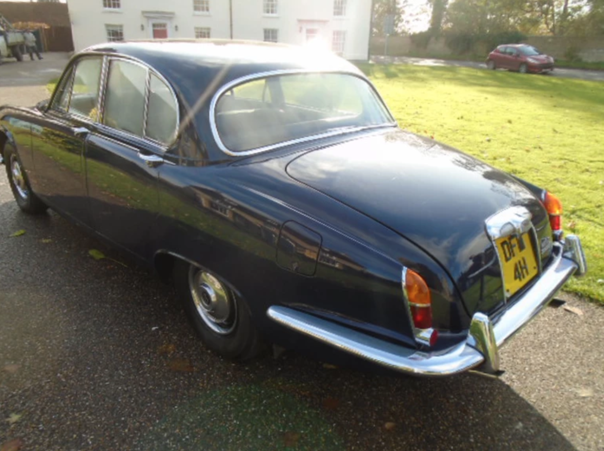 1969 Daimler Sovereign 4.2 70K miles - Image 4 of 6