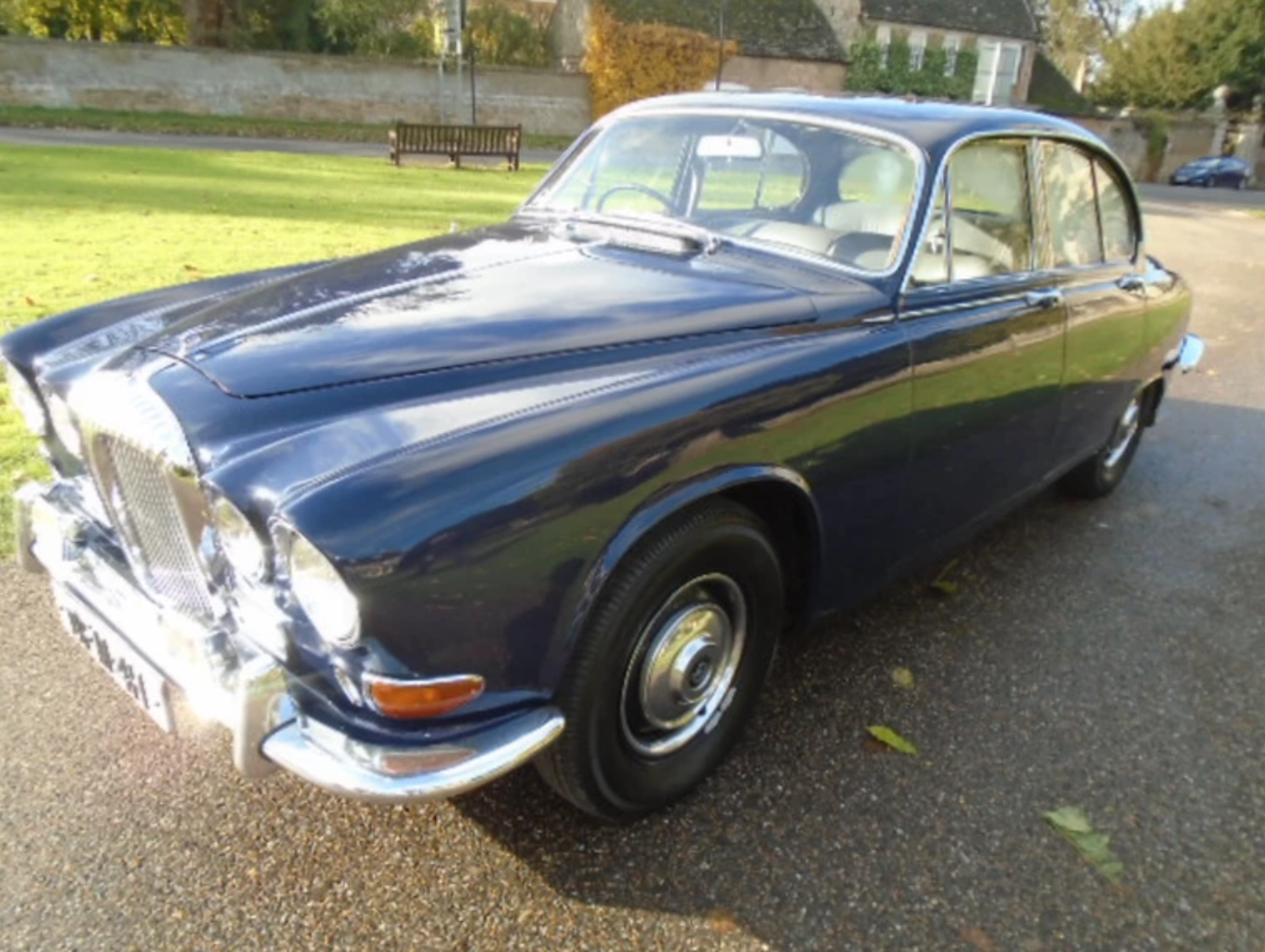 1969 Daimler Sovereign 4.2 70K miles - Image 3 of 6