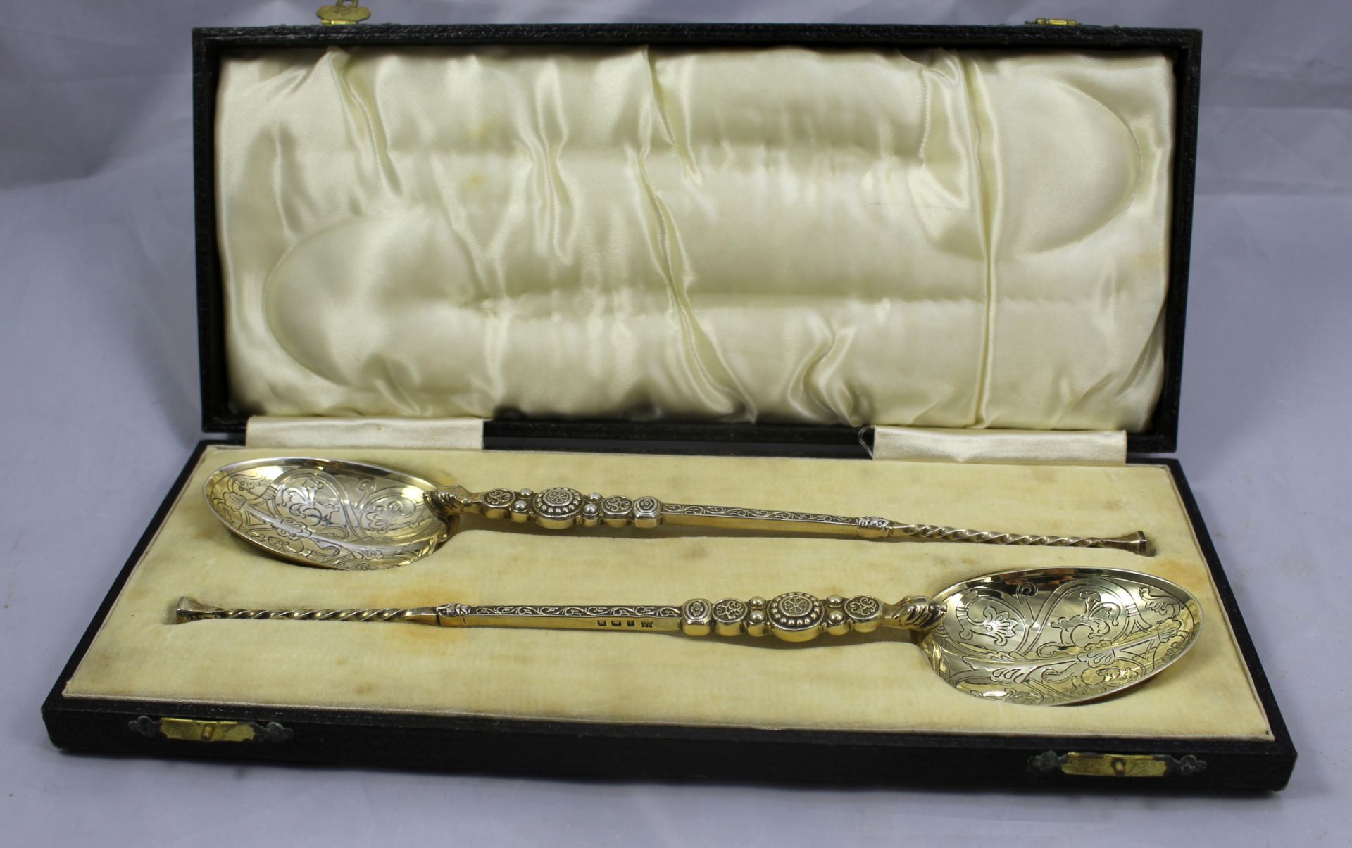 Pair of Cased Silver Gilt Anointing Spoons Birmingham 1936 - Image 2 of 7