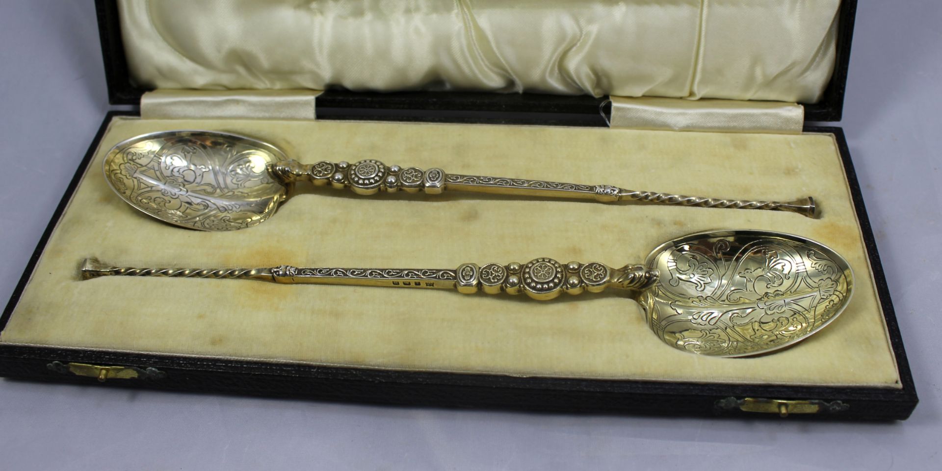 Pair of Cased Silver Gilt Anointing Spoons Birmingham 1936 - Image 4 of 7